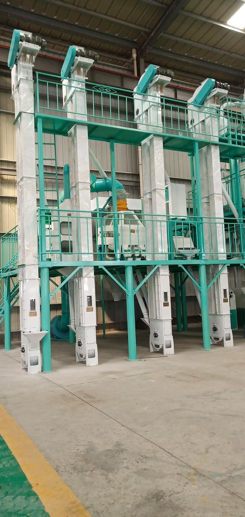 河南面粉加工机械行业 50吨成套设备与8组石磨电气系统的现代化融合